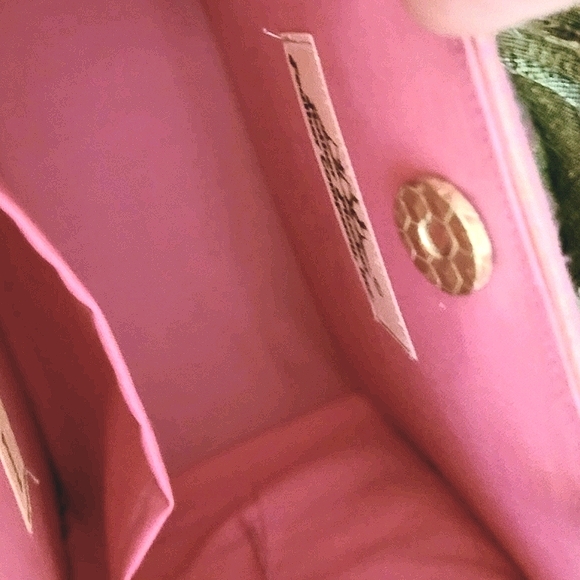 🔴 Mother Plucker Handbag - Picture 15 of 17